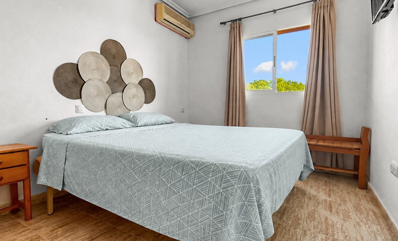 Sale - Apartment - Mil Palmeras