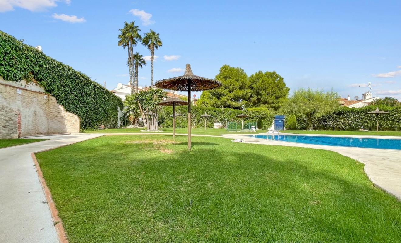 Sale - Apartment - Mil Palmeras