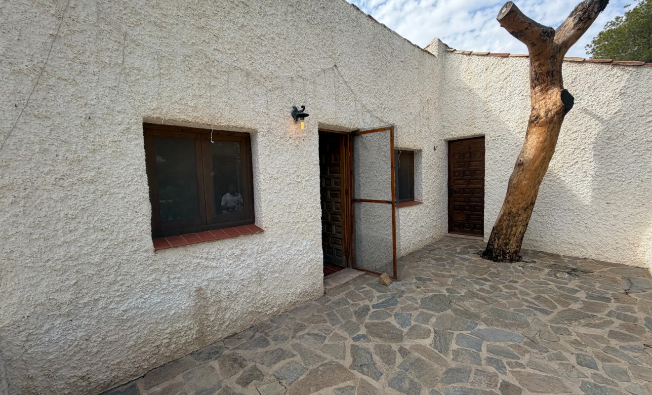 Sale - Country Property/Finca - Torremendo