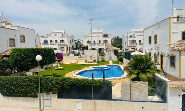 Wederverkoop - Herenhuis - Orihuela - Entre Naranjos Vistabella