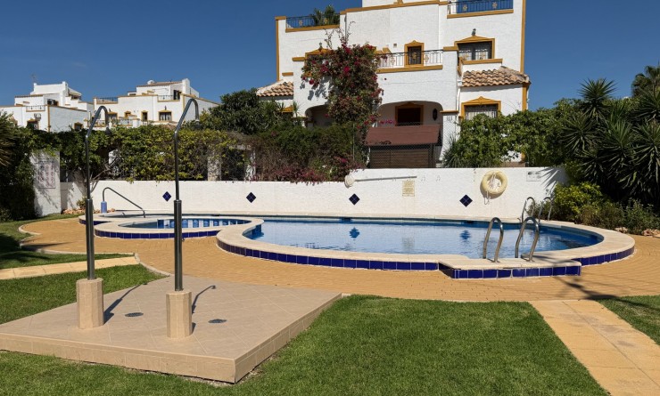 Wederverkoop - Herenhuis - Orihuela - Entre Naranjos Vistabella