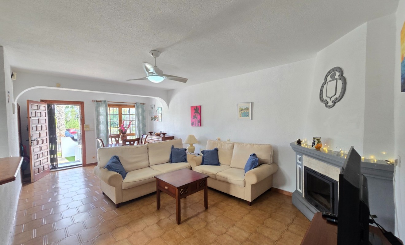 Wederverkoop - Townhouse * - Villamartin * - Los Dolses *