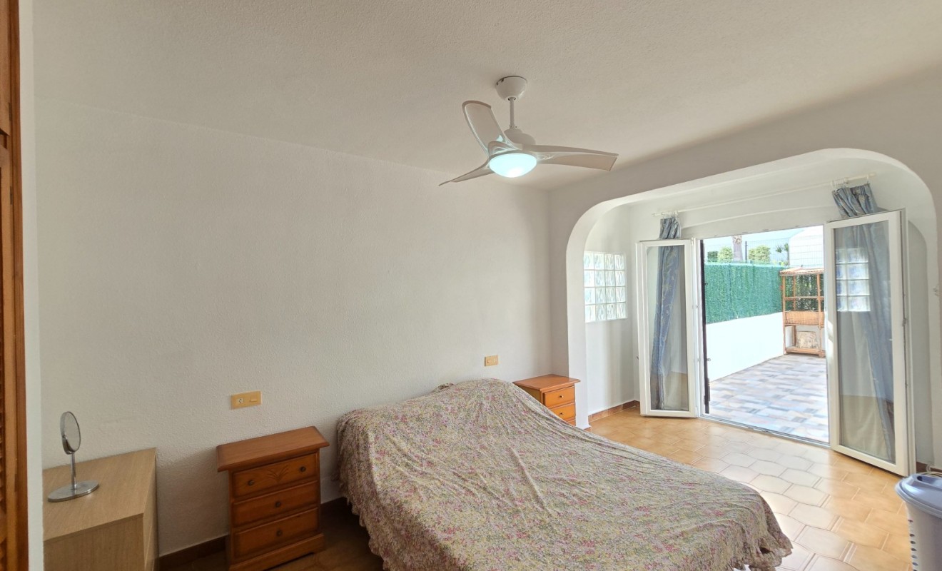 Wederverkoop - Townhouse * - Villamartin * - Los Dolses *