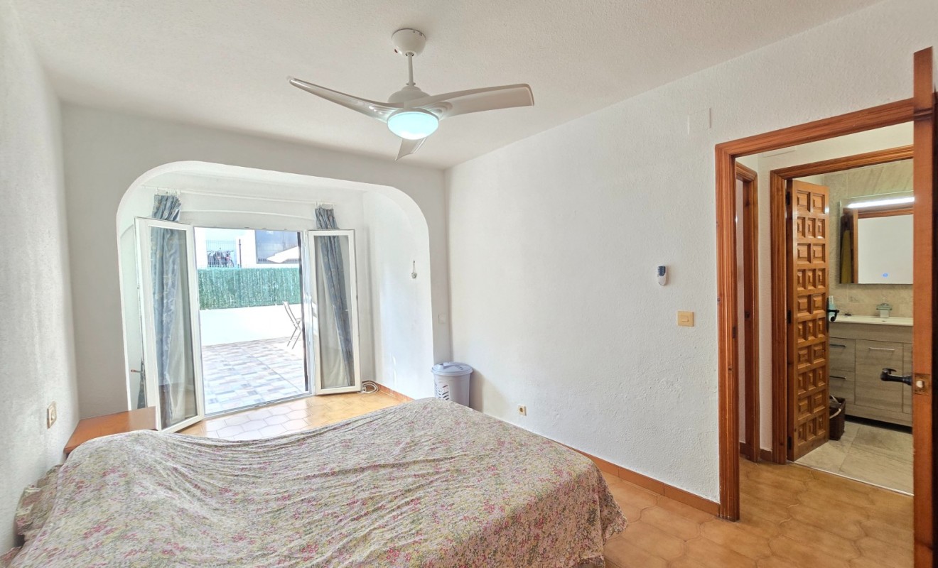 Wederverkoop - Townhouse * - Villamartin * - Los Dolses *