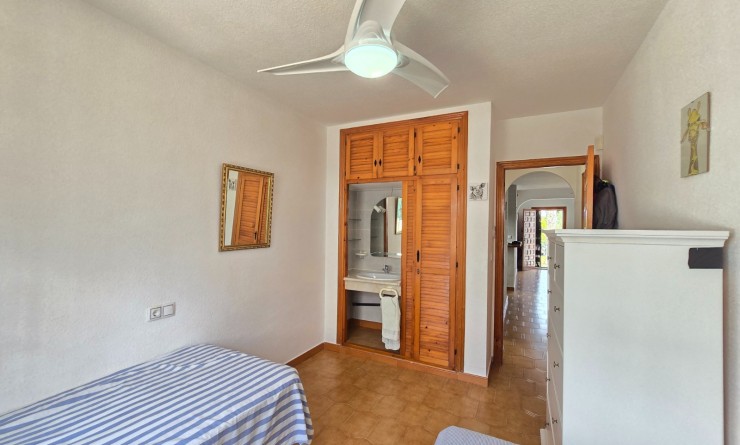 Wederverkoop - Townhouse * - Villamartin * - Los Dolses *