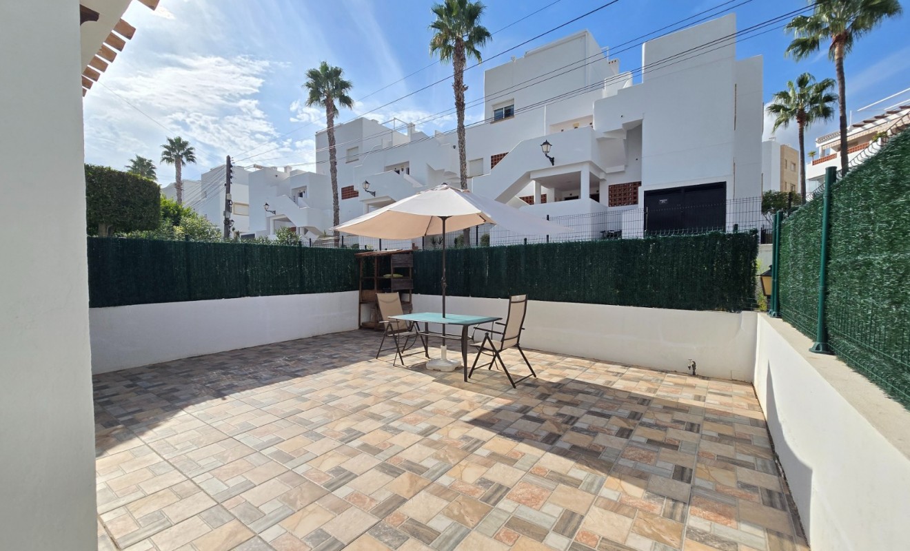 Wederverkoop - Townhouse * - Villamartin * - Los Dolses *