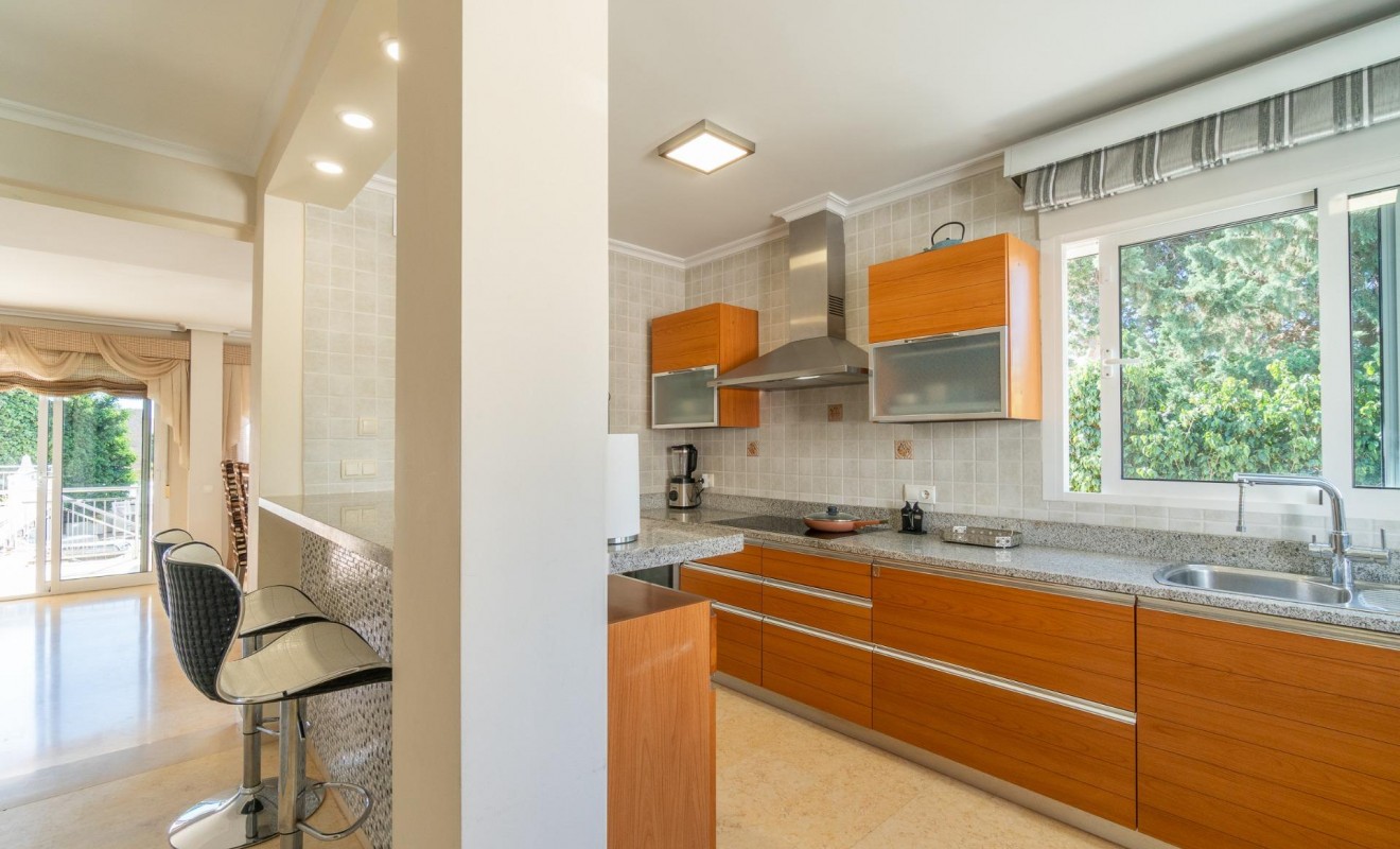 Sale - Villa - Torrevieja - Torre la mata