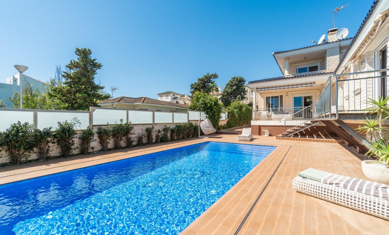 Sale - Villa - Torrevieja - Torre la mata