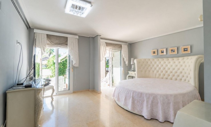 Sale - Villa - Torrevieja - Torre la mata