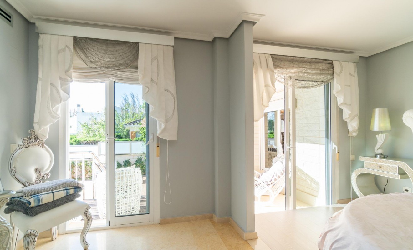 Sale - Villa - Torrevieja - Torre la mata