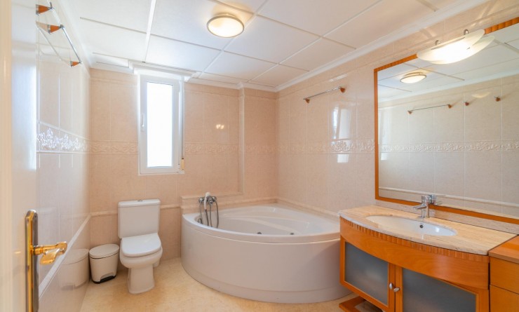 Sale - Villa - Torrevieja - Torre la mata