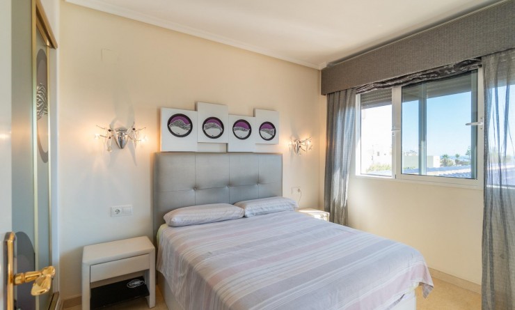 Sale - Villa - Torrevieja - Torre la mata