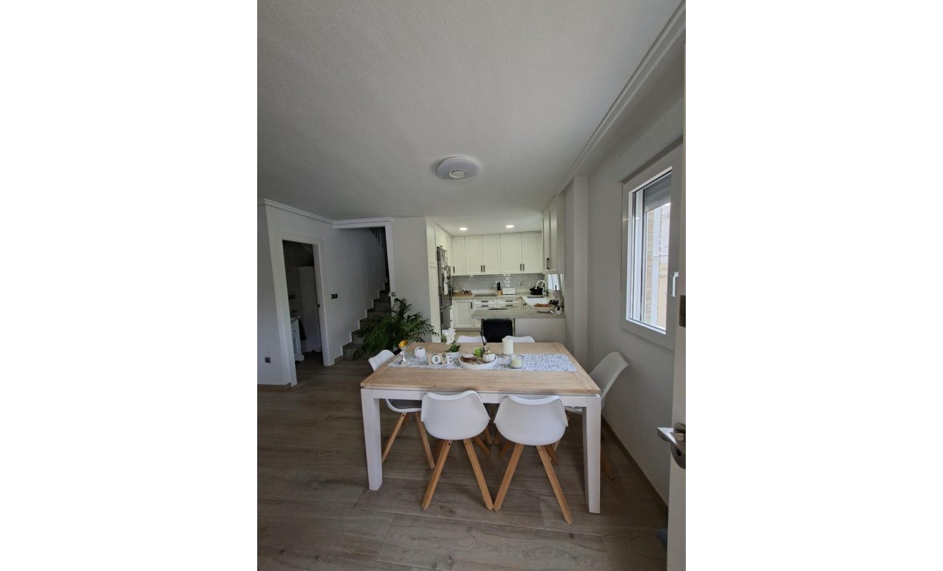 Wederverkoop - Rijwoning - Rojales - Lo Marabú