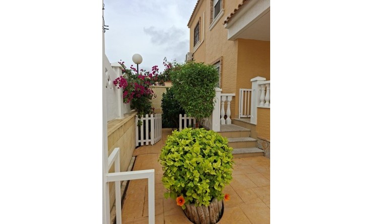 Wederverkoop - Rijwoning - Rojales - Lo Marabú