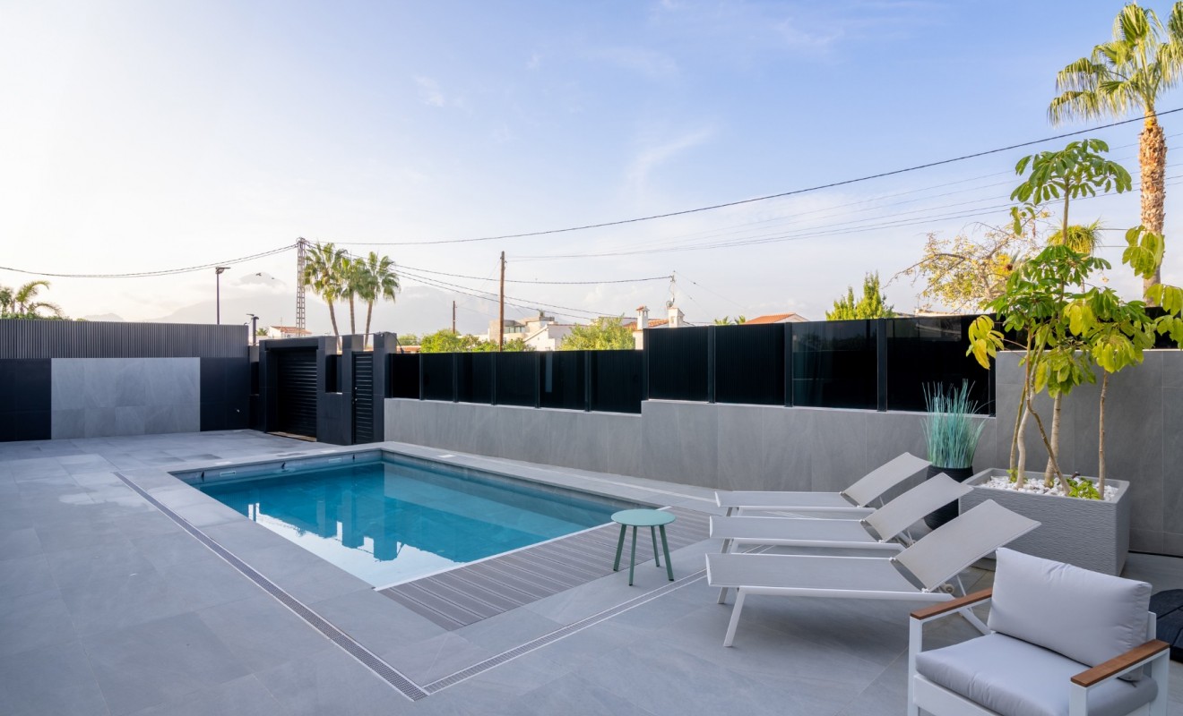 Sale - Villa - Albir - center