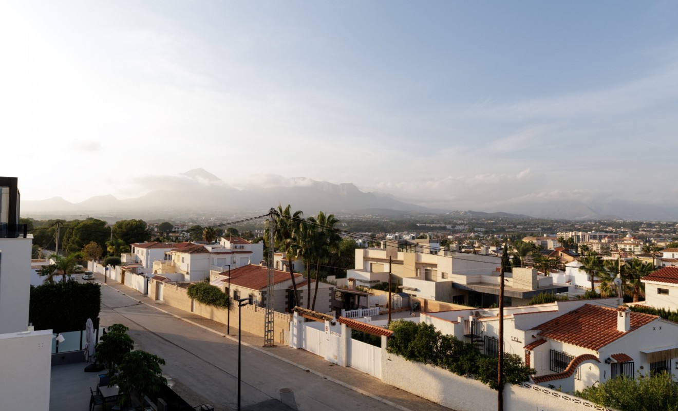 Sale - Villa - Albir - center