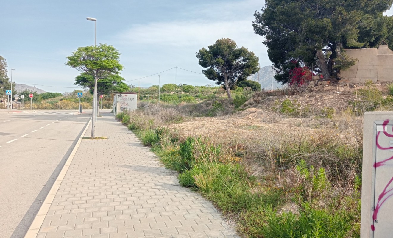 Sale - Plot / Land - Villajoyosa