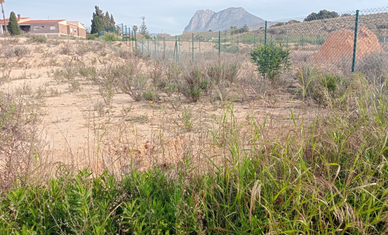 Sale - Plot / Land - Villajoyosa