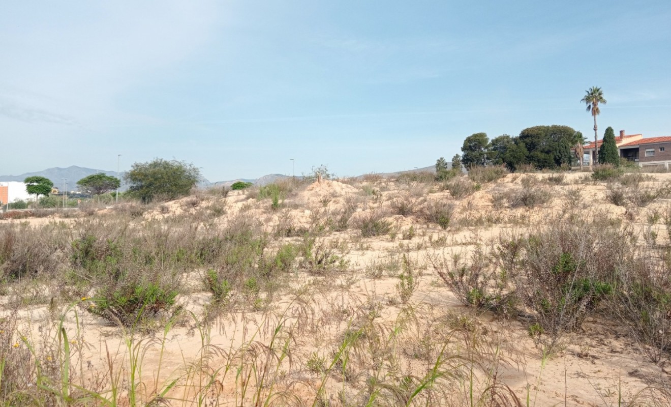 Sale - Plot / Land - Villajoyosa