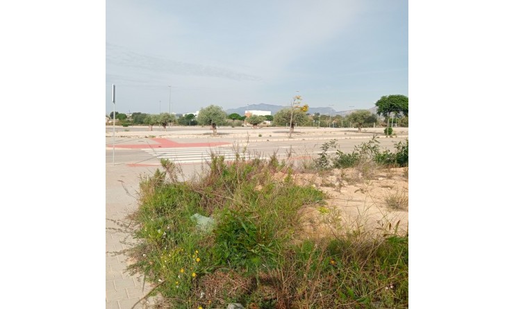Sale - Plot / Land - Villajoyosa