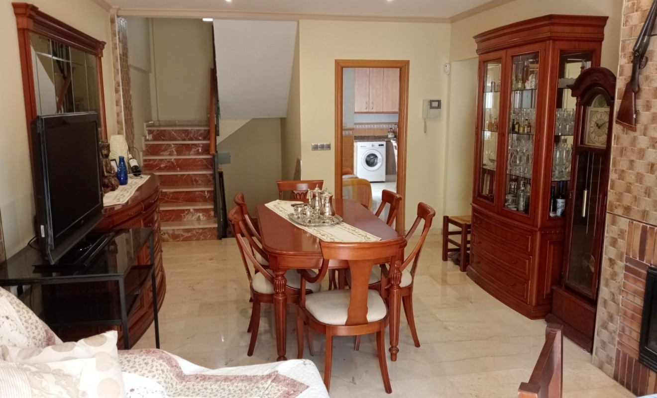 Sale - Townhouse - La Nucía