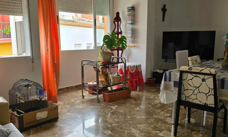 Revente - Apartment / flat - La Font d'en Carròs - Centro