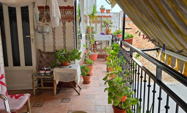 Revente - Apartment / flat - La Font d'en Carròs - Centro