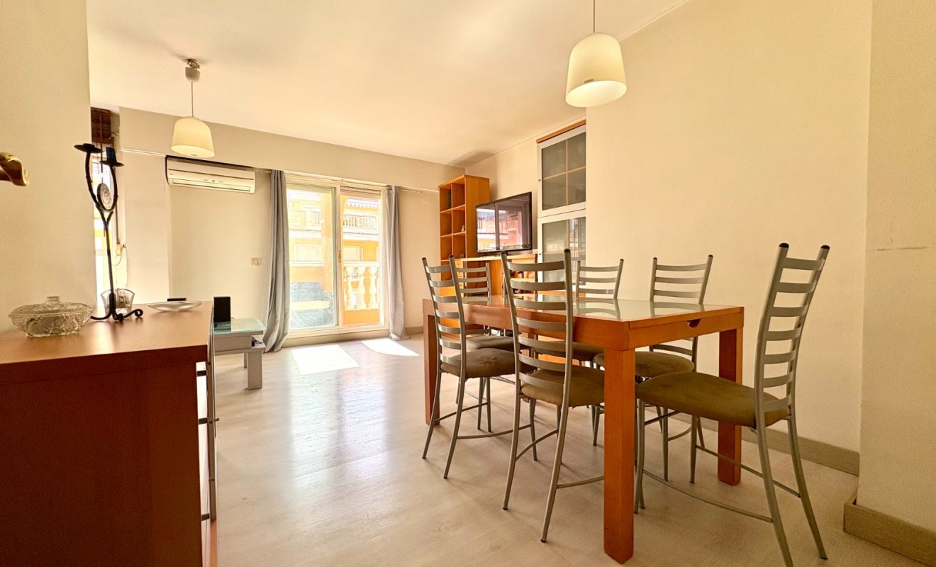 Sale - Apartment / flat - Denia - Center