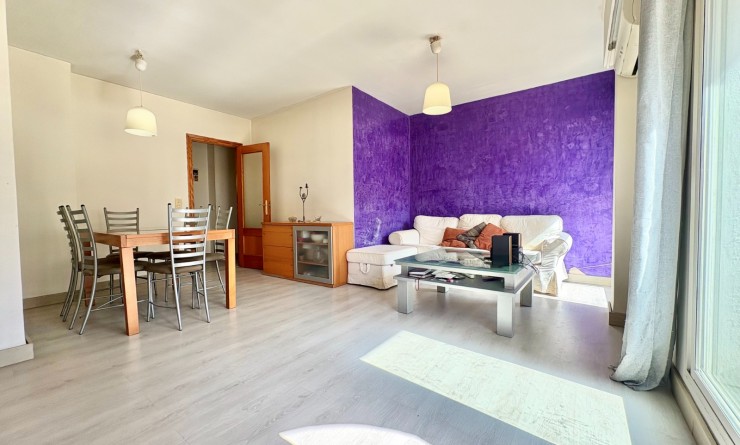 Sale - Apartment / flat - Denia - Center