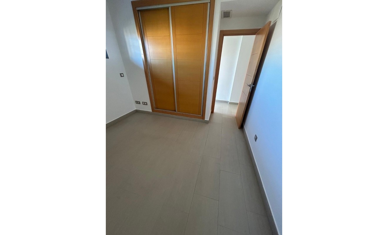 Sale - Apartment / flat - Albir - center