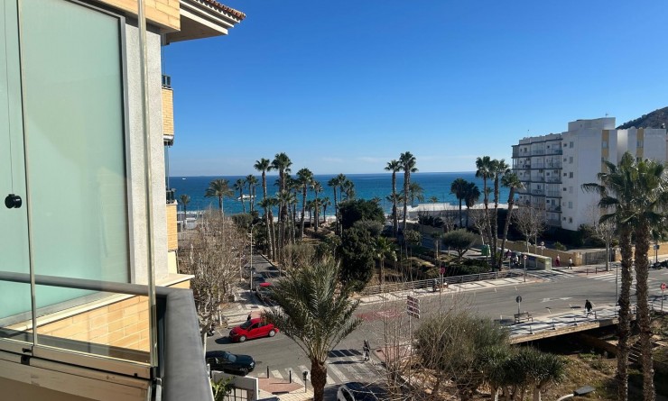 Sale - Apartment / flat - Albir - center