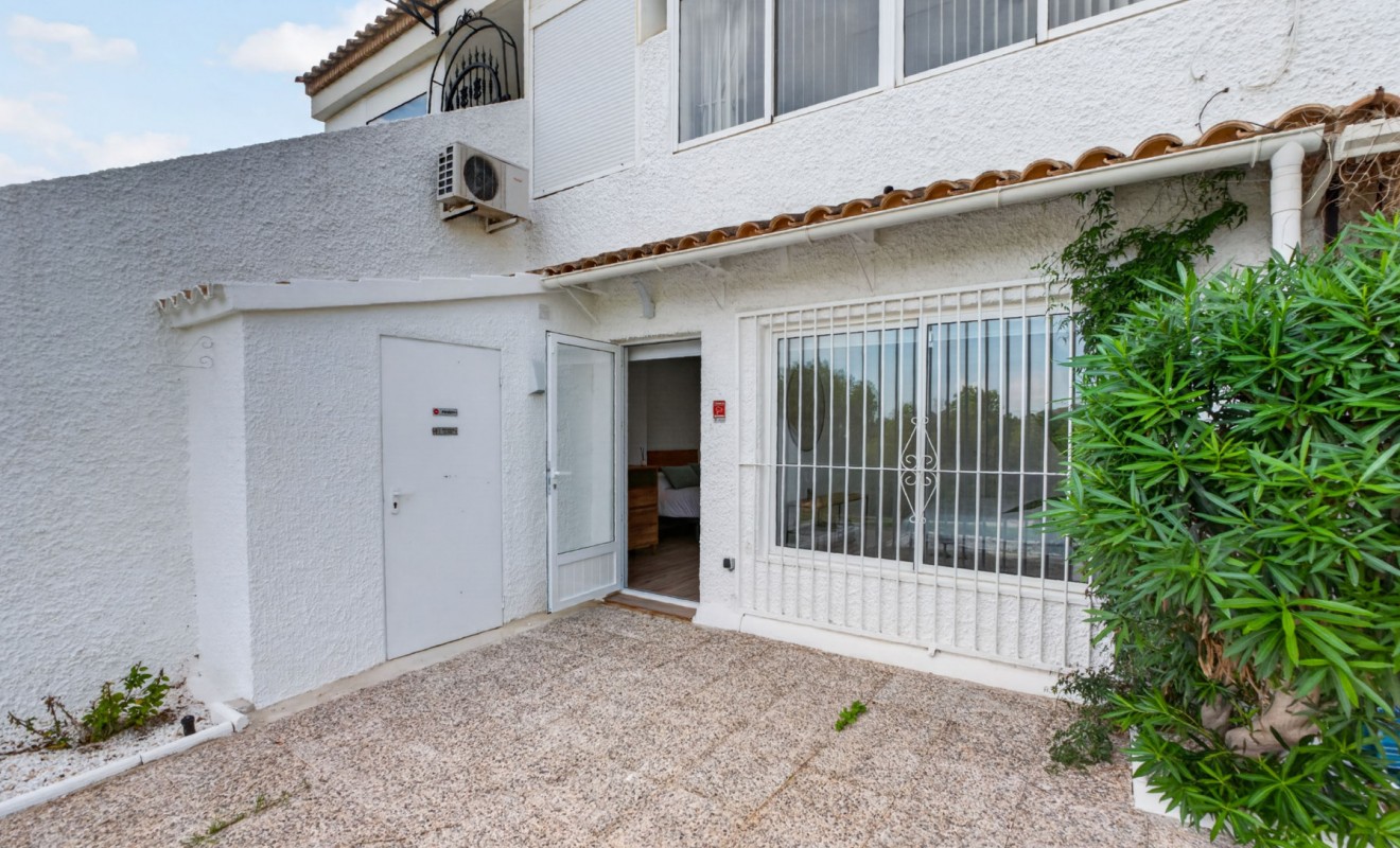 Sale - Ground Floor Bungalow - Orihuela Costa - Villamartín - Las Filipinas