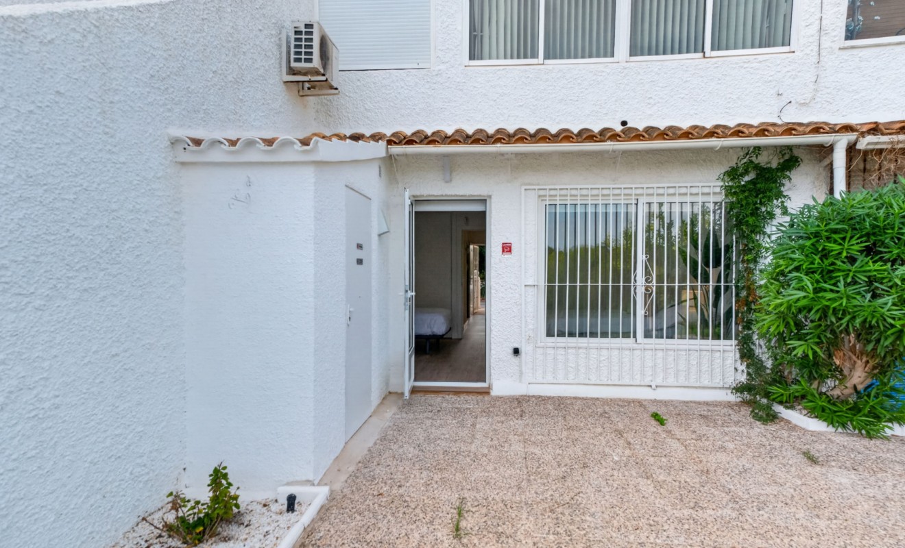 Sale - Ground Floor Bungalow - Orihuela Costa - Villamartín - Las Filipinas