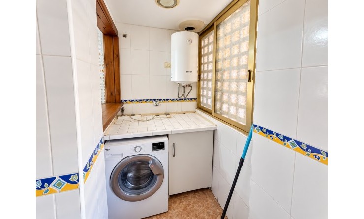 Wederverkoop - Apartamento - Torrevieja - Playa de los Naufragos