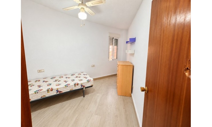 Wederverkoop - Apartamento - Torrevieja - Playa de los Naufragos