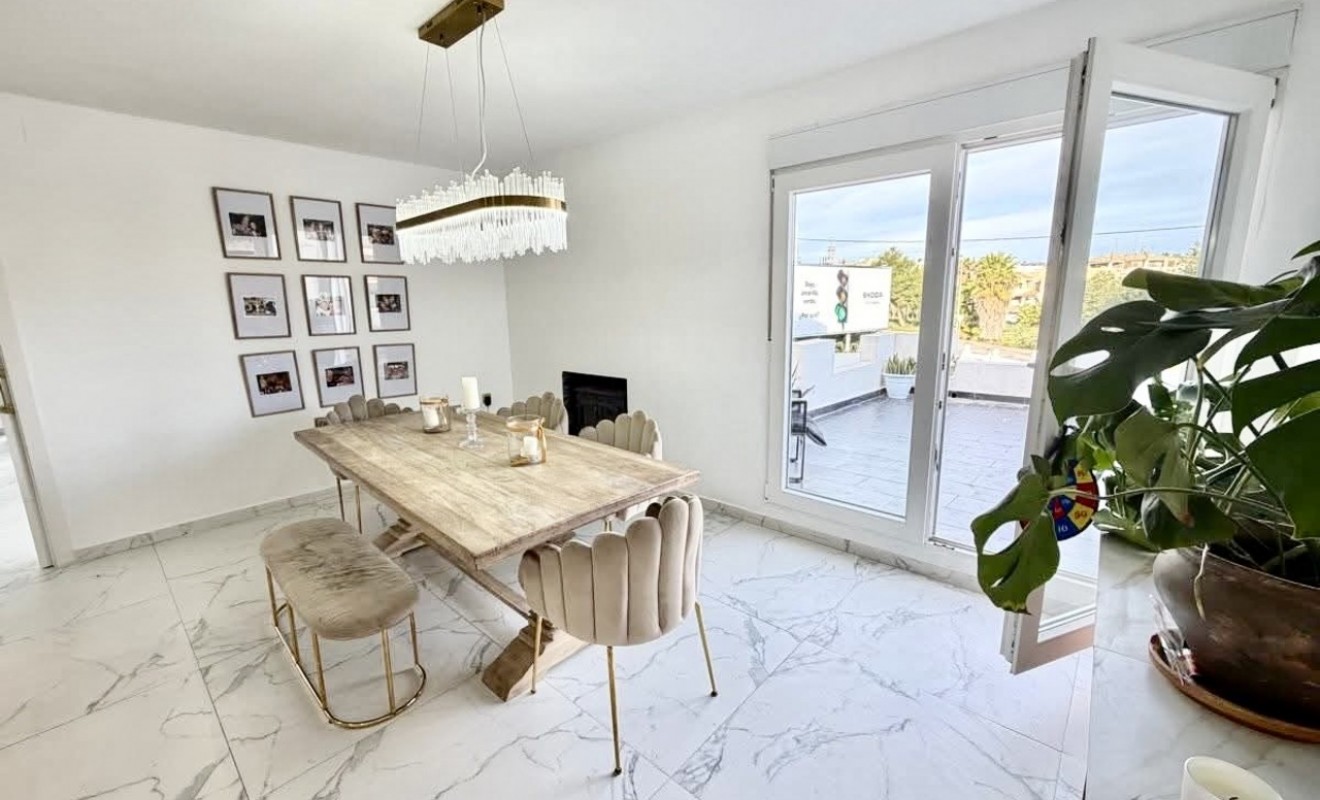 Revente - Villa - Villamartín