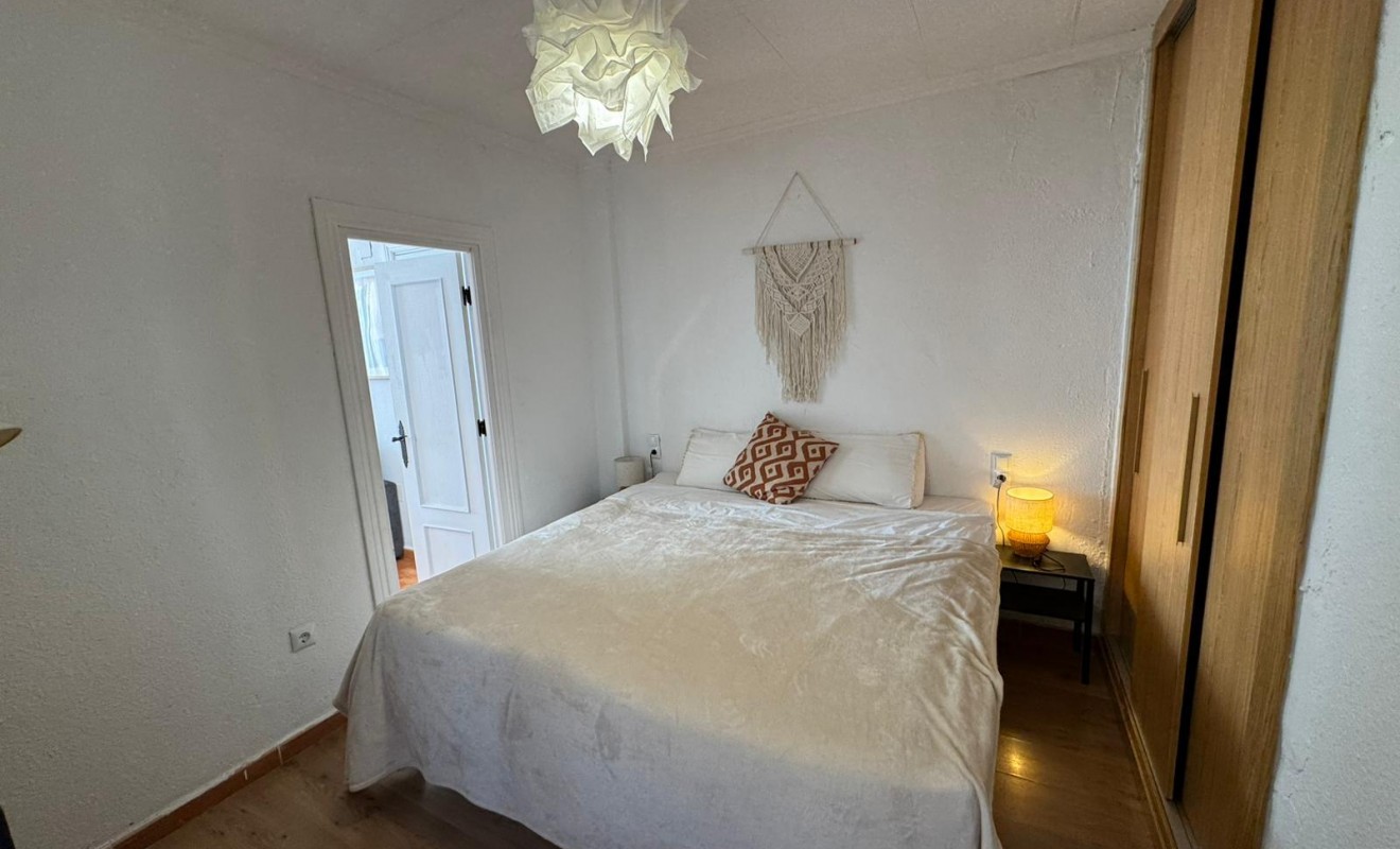 Wederverkoop - Bungalow - Torrevieja - Los altos