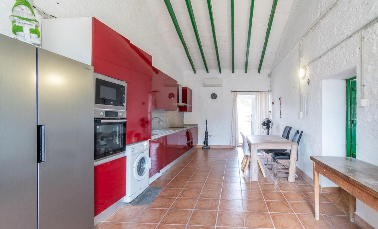 Sale - House - Torre - Pacheco - Roldán