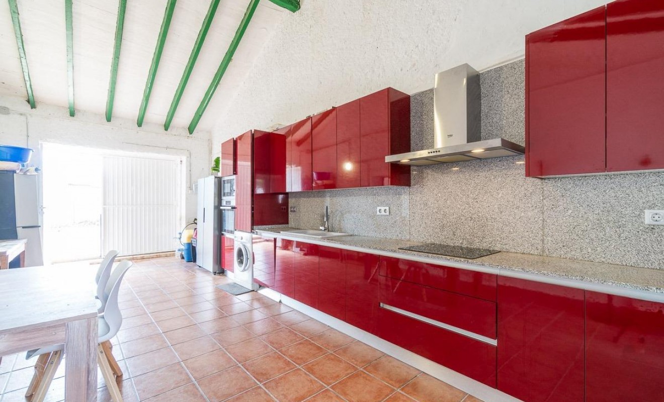 Sale - House - Torre - Pacheco - Roldán