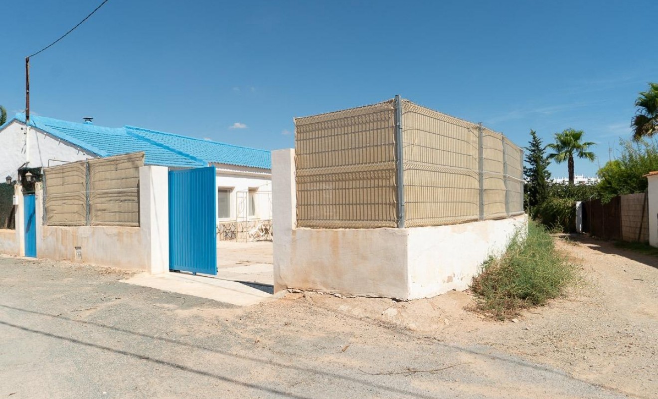 Sale - House - Torre - Pacheco - Roldán