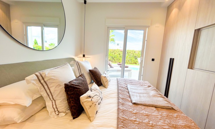 Sale - Villa - Algorfa