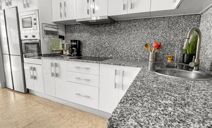 Sale - Bungalow - Torrevieja - La Siesta - El Salado -  Torreta