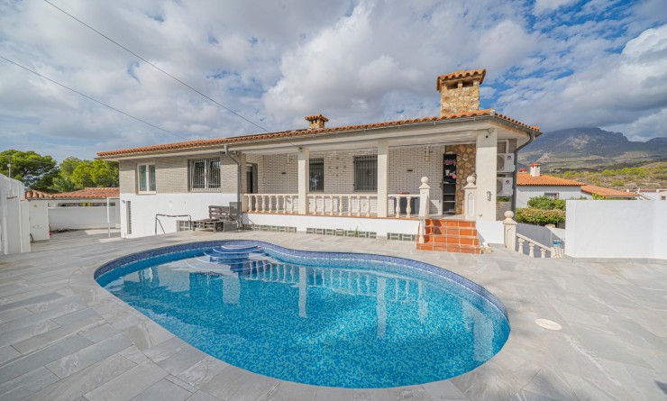 Sale - Villa - La Nucía - Panorama