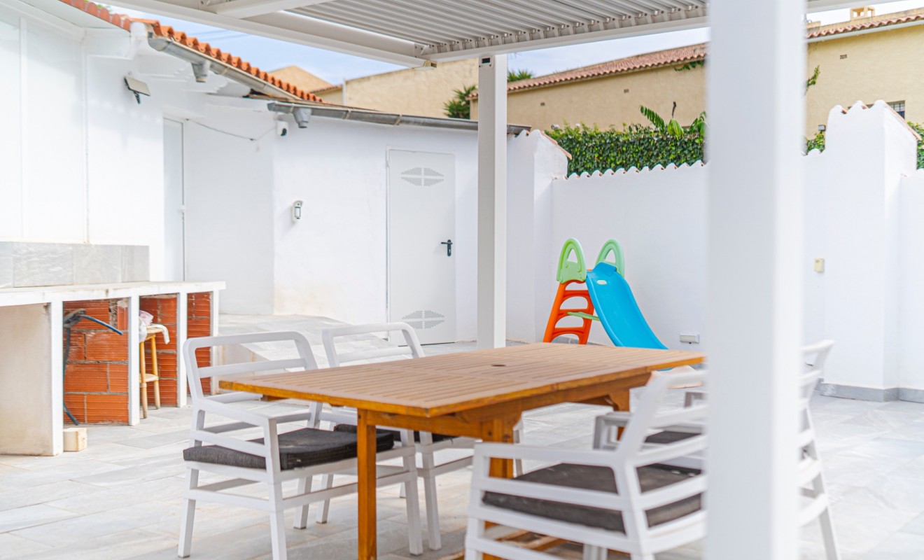 Sale - Villa - La Nucía - Panorama