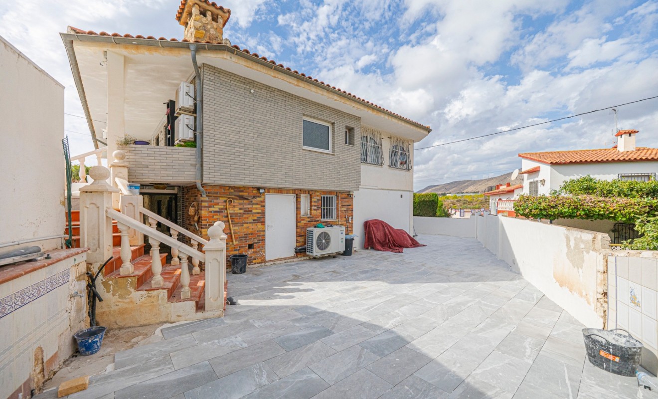 Sale - Villa - La Nucía - Panorama