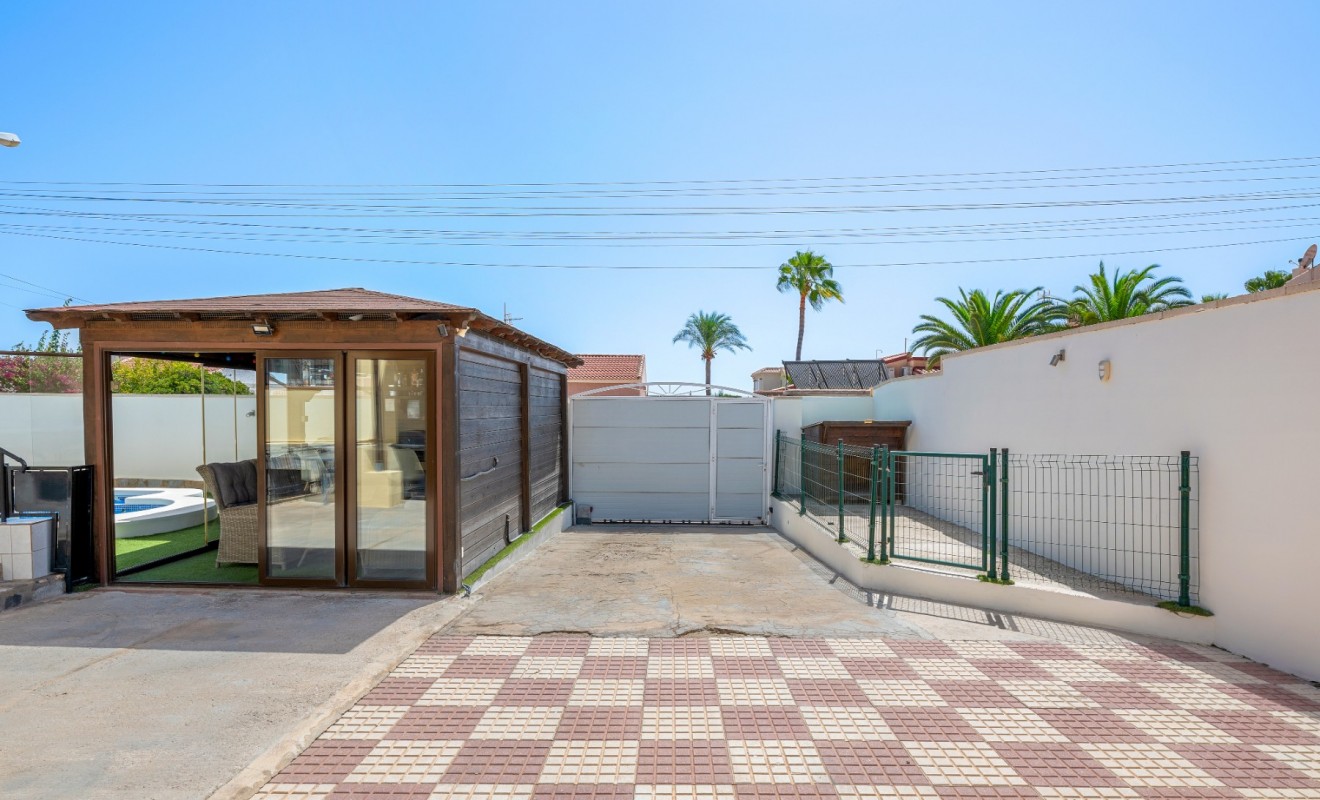 Sale - Detached villa - Ciudad Quesada - Center
