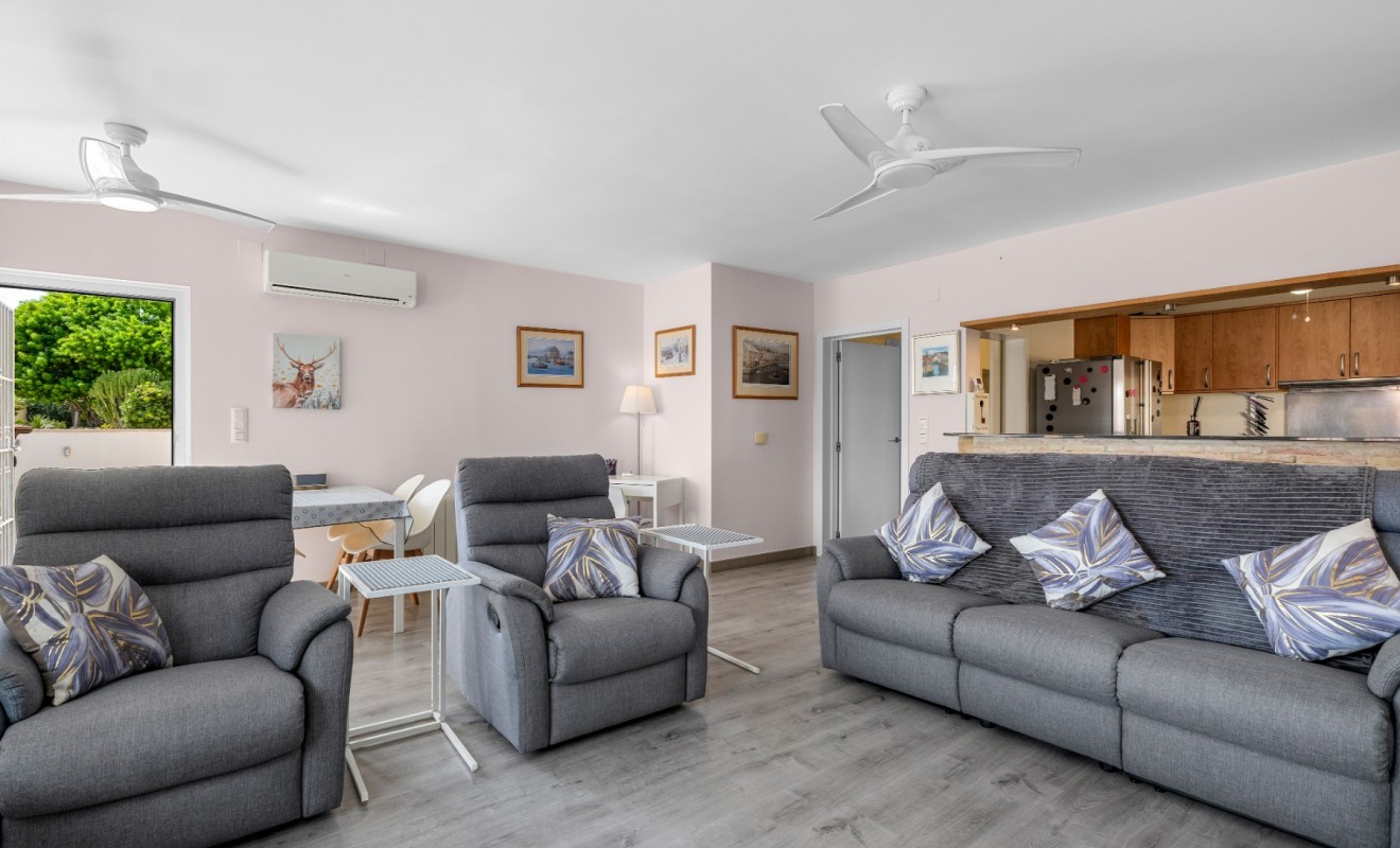 Sale - Detached villa - Ciudad Quesada - Center