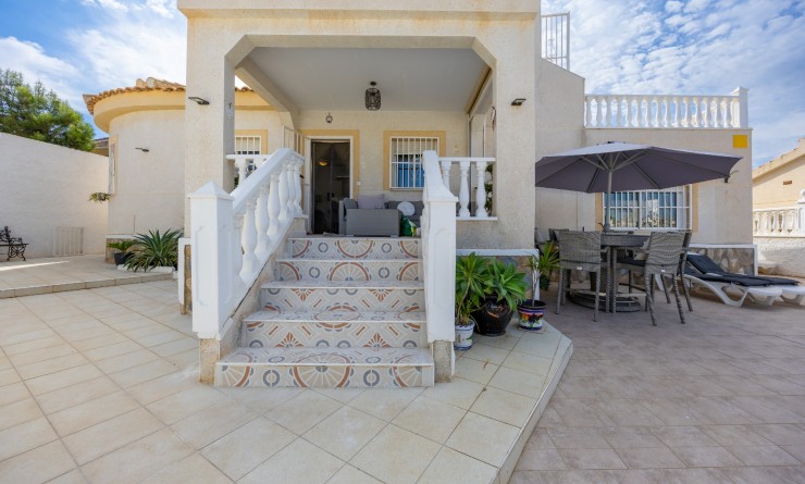 Sale - Detached villa - Benijófar - Benimar