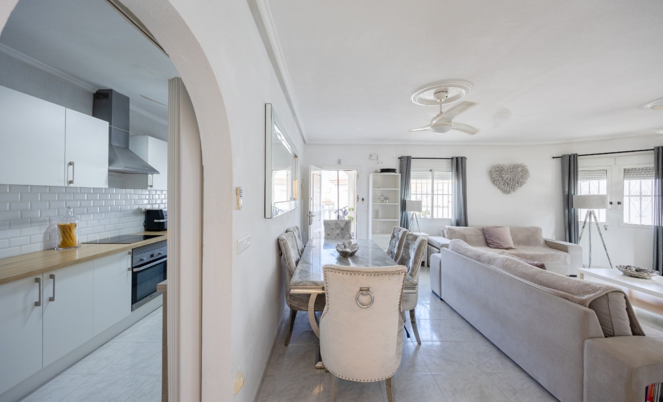 Sale - Detached villa - Benijófar - Benimar