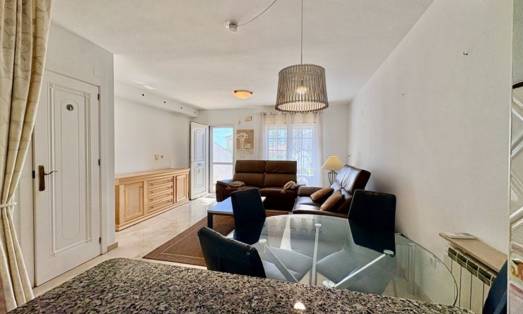 Sale - Adosado - Orihuela - Villamartin